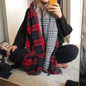 Plaid and houndstooth reversible blanket scarf